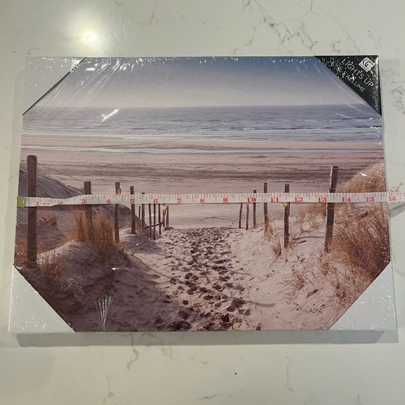 NWT LED light up Beach Wall Canvas Indoor/Outdoor Use - Picture 7 of 8